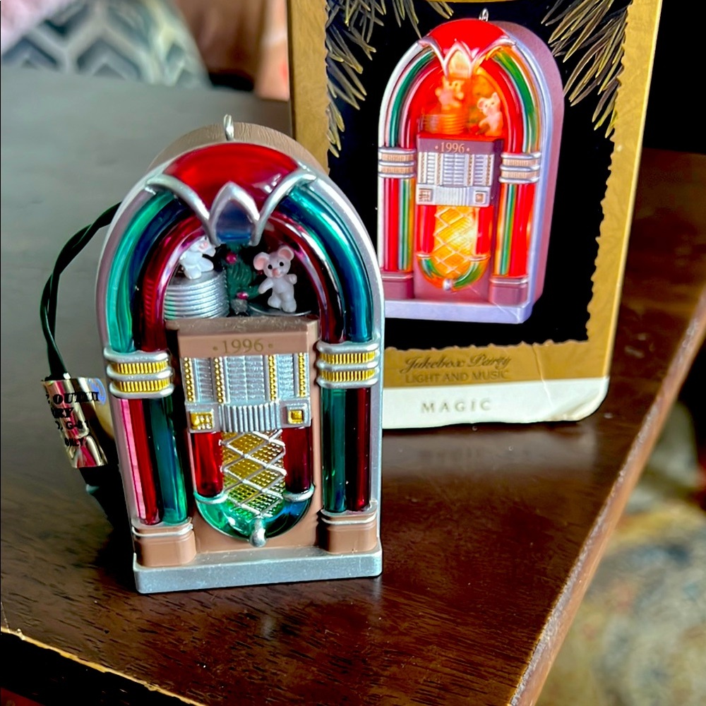 Keepsake ornament, jukebox, party lights, and music